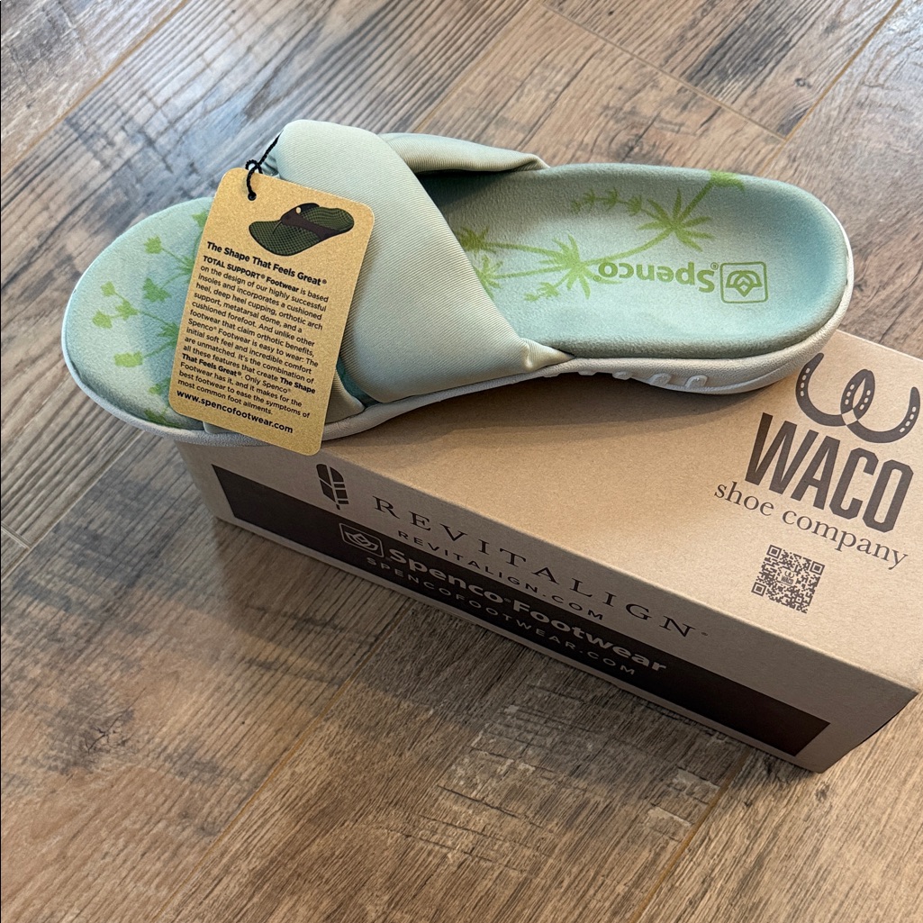 Revitalign Women's Green Sandals